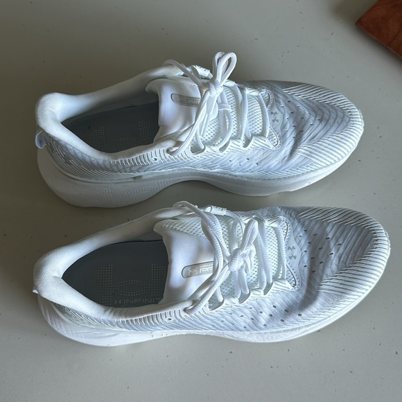 UA Infinite Pro HOVR - Picture 4 of 4